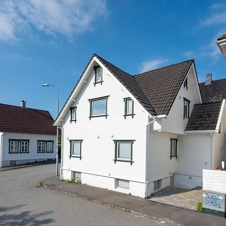 Practical Basement Apt With All Home Comforts Close To City Centre Stavanger Zewnętrze zdjęcie