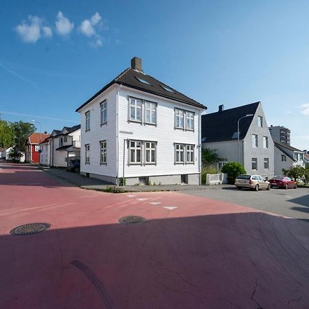 Practical Basement Apt With All Home Comforts Close To City Centre Stavanger Zewnętrze zdjęcie