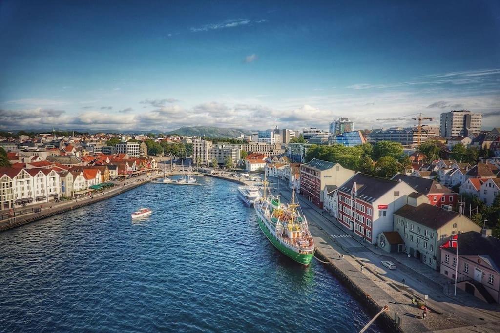 Practical Basement Apt With All Home Comforts Close To City Centre Stavanger Zewnętrze zdjęcie