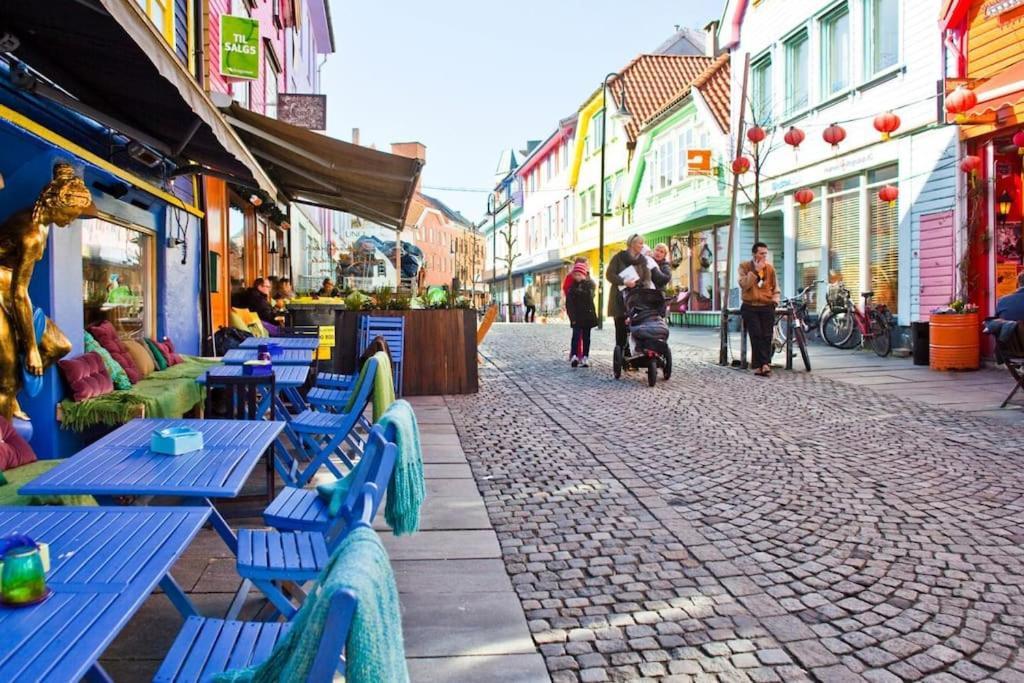 Practical Basement Apt With All Home Comforts Close To City Centre Stavanger Zewnętrze zdjęcie