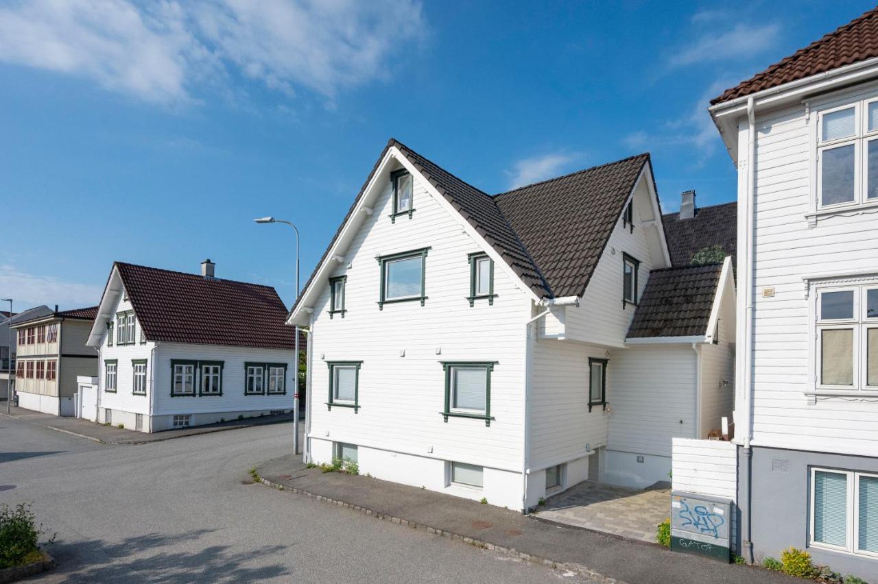 Practical Basement Apt With All Home Comforts Close To City Centre Stavanger Zewnętrze zdjęcie