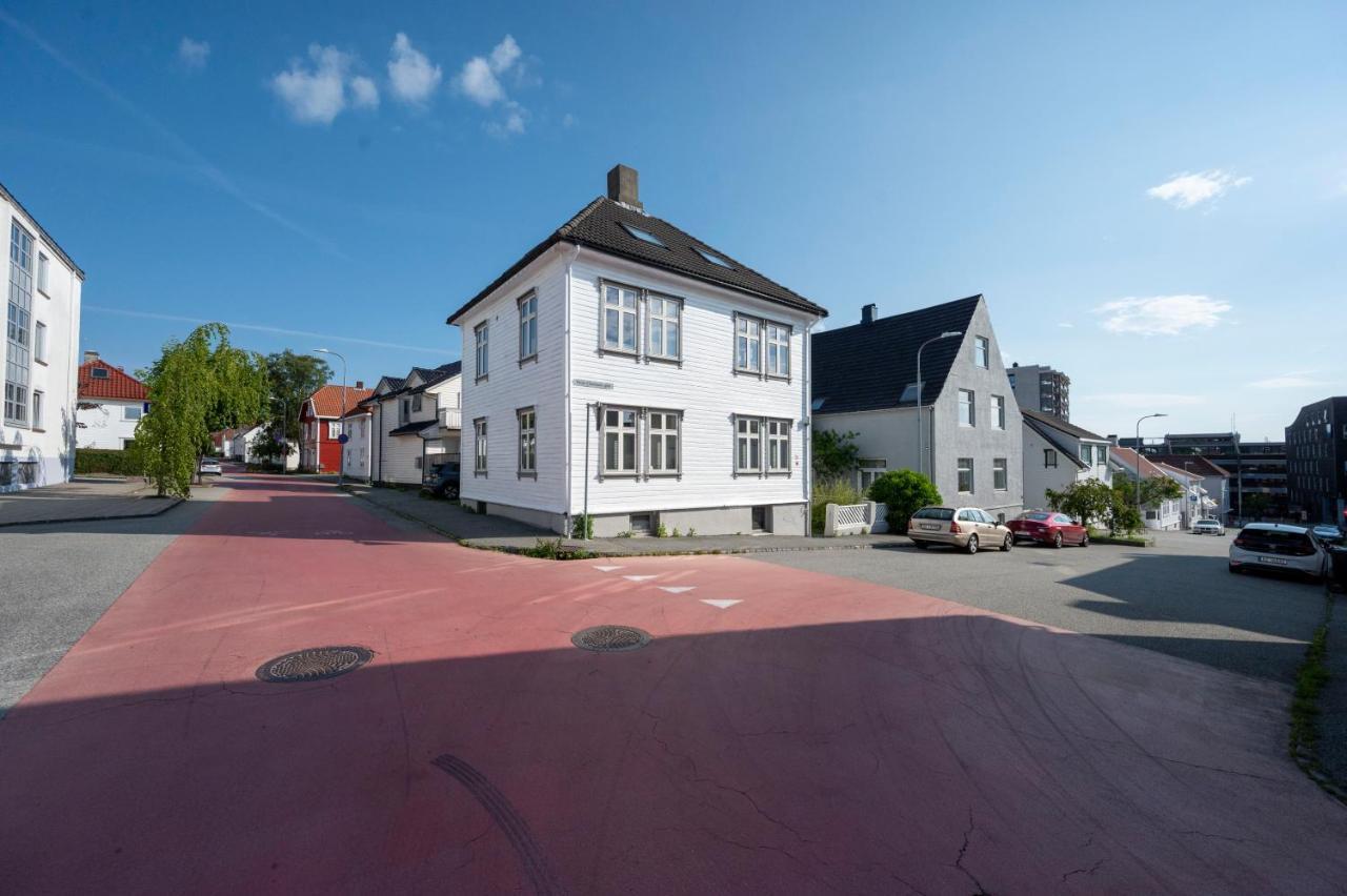 Practical Basement Apt With All Home Comforts Close To City Centre Stavanger Zewnętrze zdjęcie