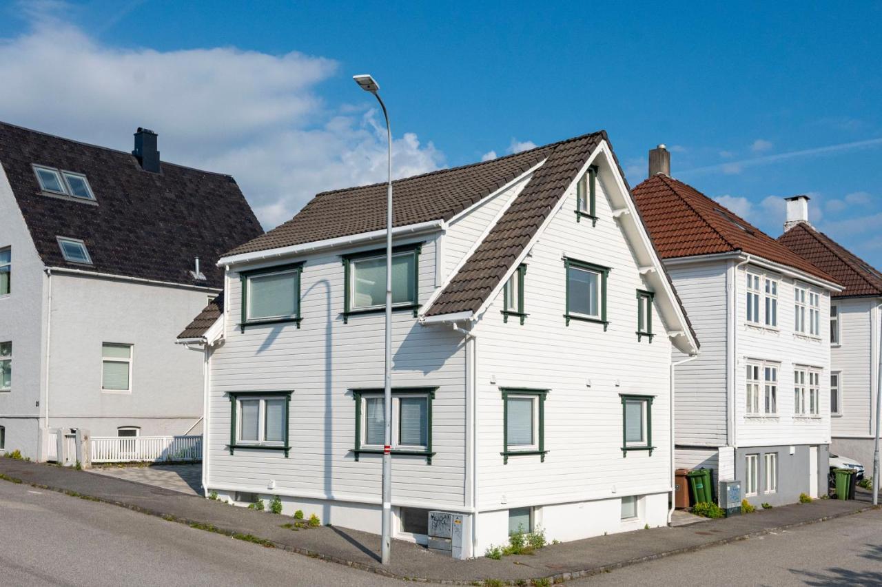 Practical Basement Apt With All Home Comforts Close To City Centre Stavanger Zewnętrze zdjęcie